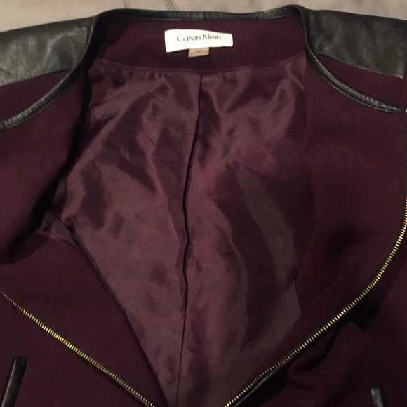 Calvin Klein - Picture 4 of 5